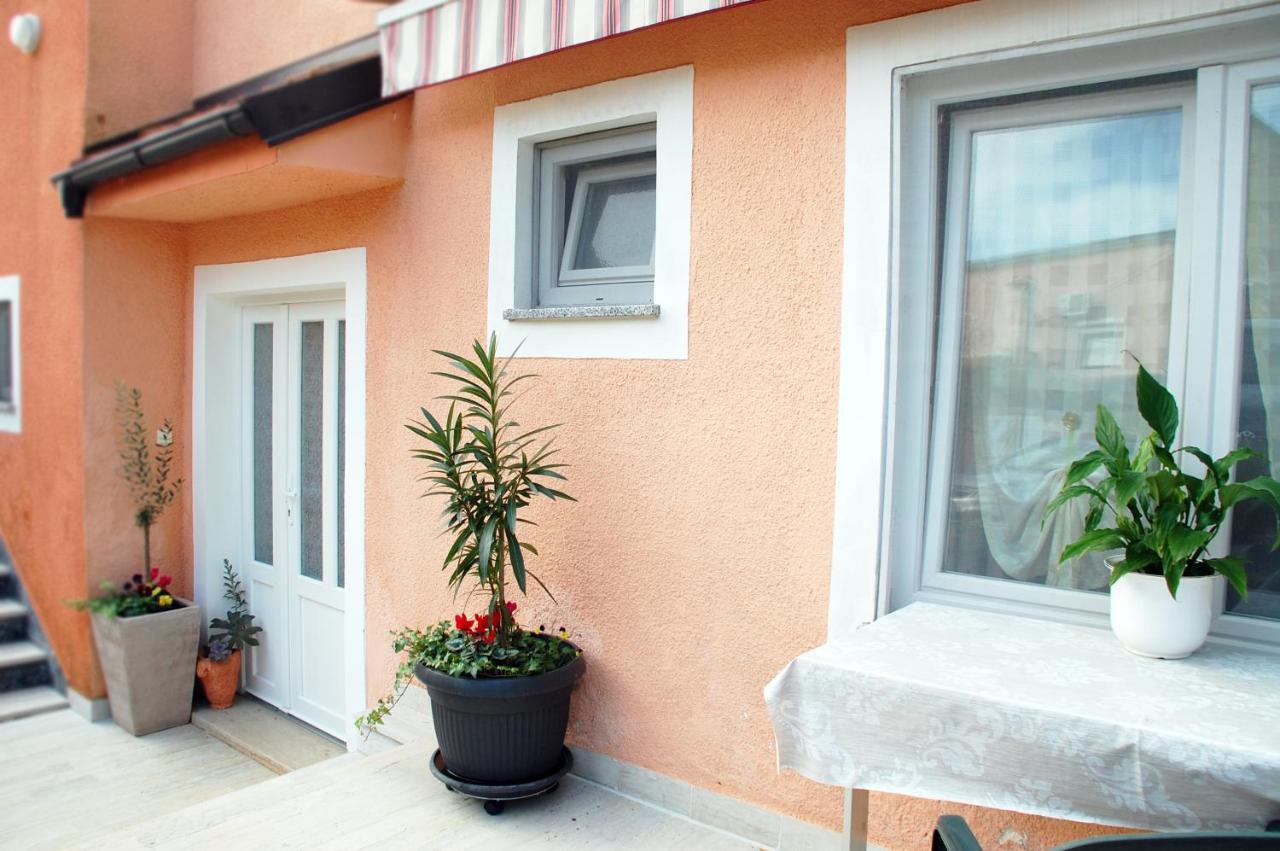 Apartments Skorup Ičići Buitenkant foto
